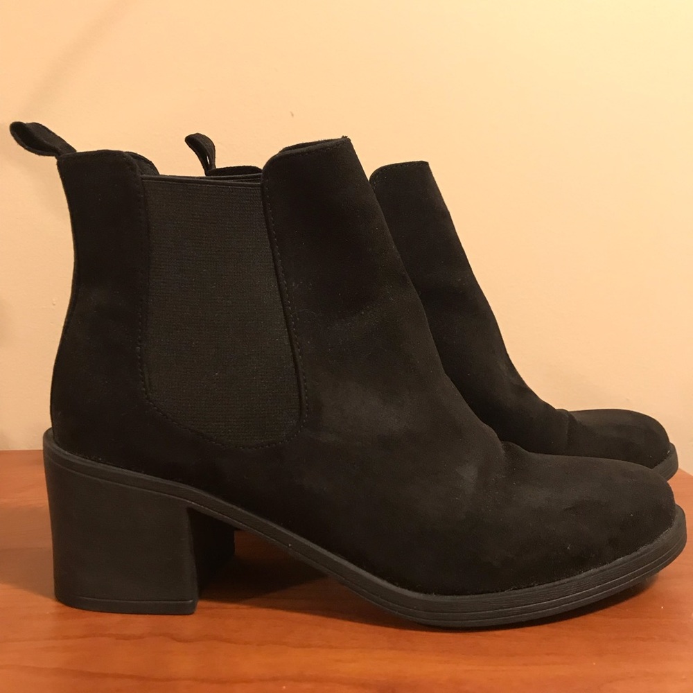 H&M Divided Black Booties